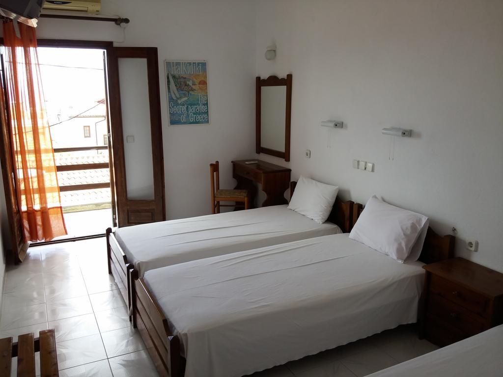 Hotel Hellinikon Ouranoupoli Esterno foto