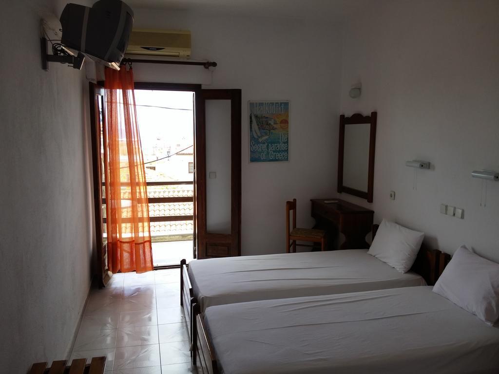 Hotel Hellinikon Ouranoupoli Esterno foto