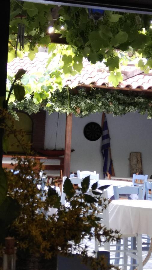 Hotel Hellinikon Ouranoupoli Esterno foto